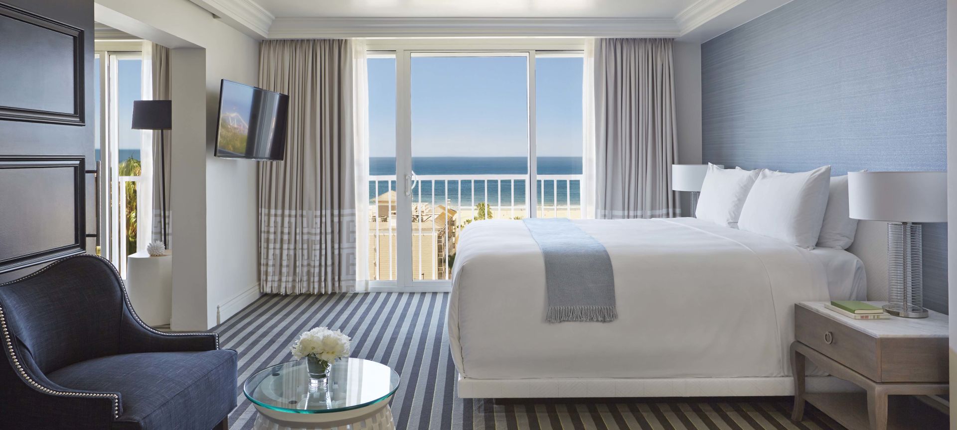 Viceroy Santa Monica guestroom with a view of the ocean 
