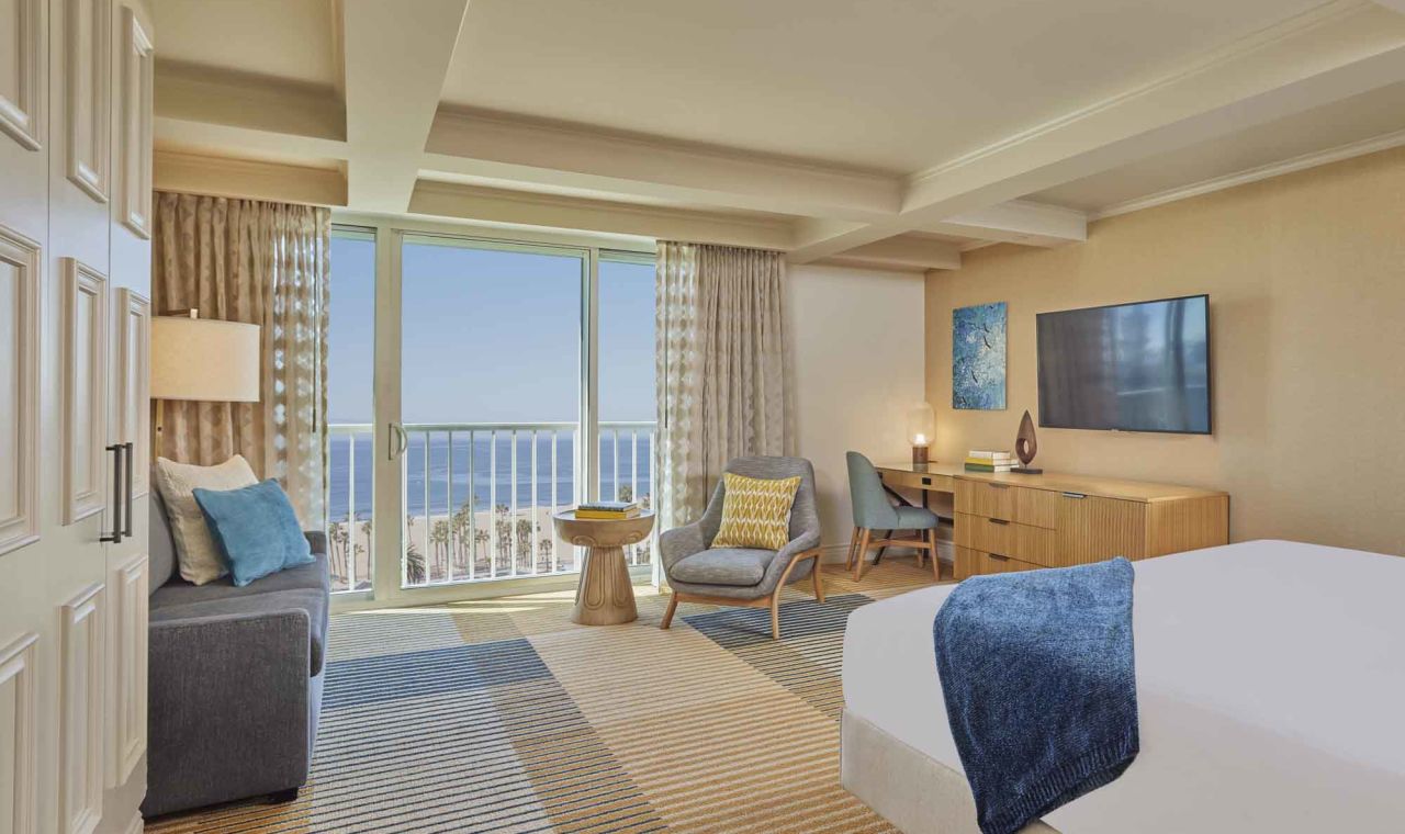 Canary Junior Suite Ocean View King